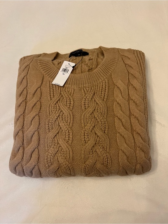 Banana Republic Sweaters - Banana Republic Women's Cable Knit Crewneck Sweater - Camel Brown